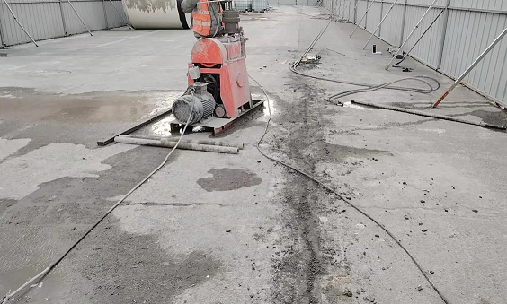 平凉地基下沉注浆加固需要开挖吗？