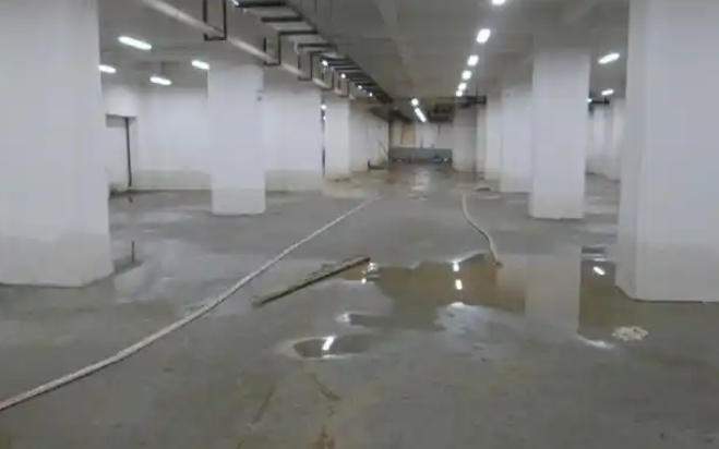 平凉地铁/地下室堵漏，高压注浆施工有明显效果！